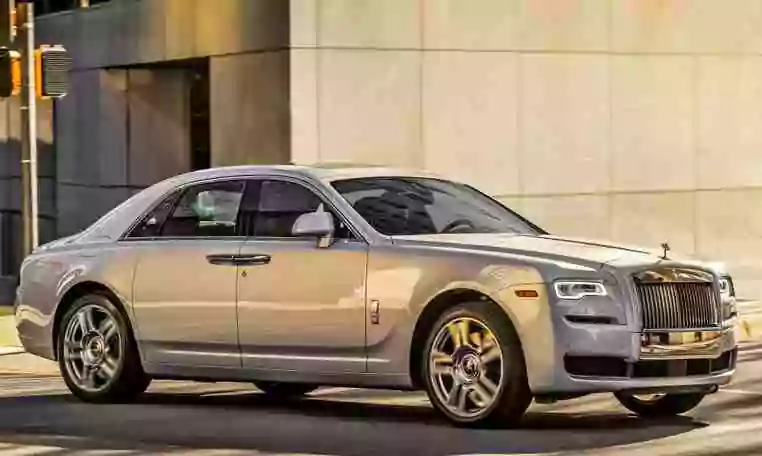 Drive A Rolls Royce Phantom In Dubai
